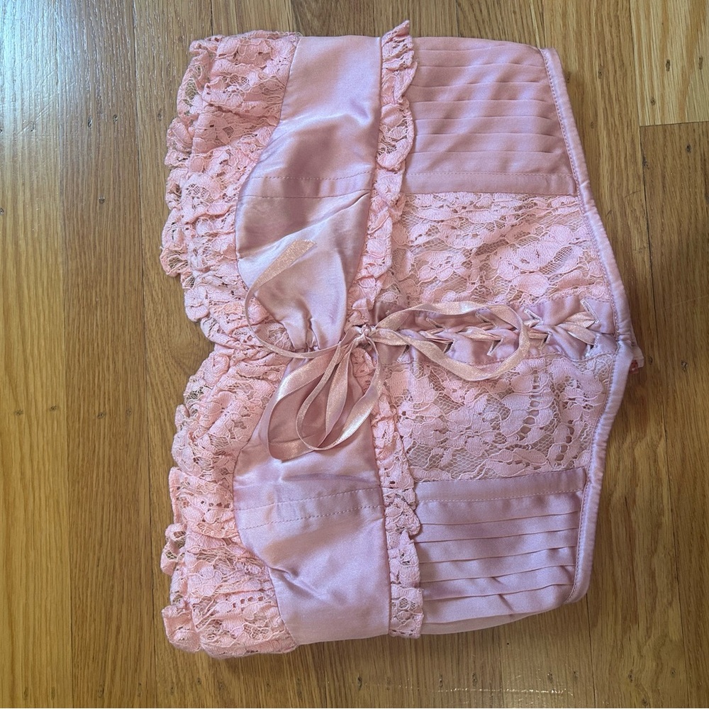 Elegant Pink Lace Corset